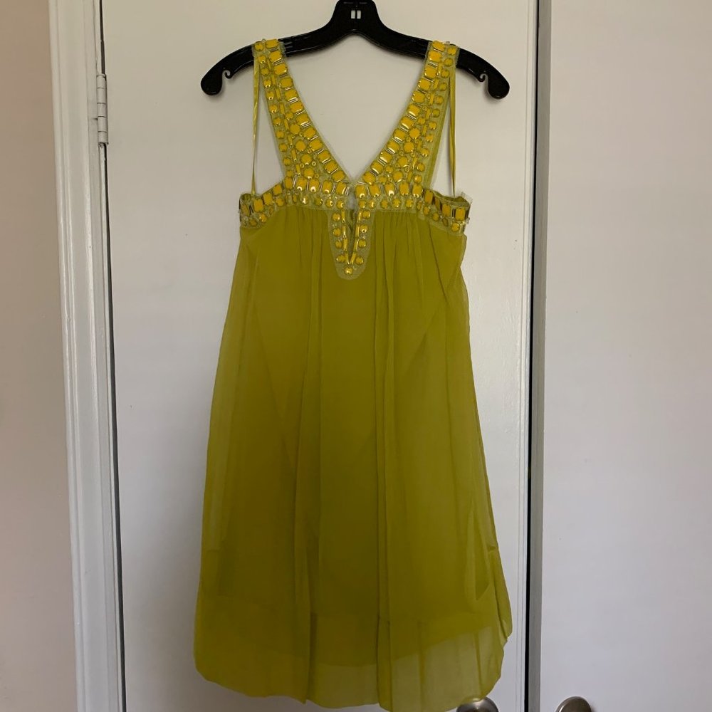 NWT BCBGMaxAzria Beaded Lemongrass Colored Dress Size 2